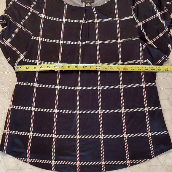 2 for $25 Liz Claiborne Career Top - Picture 3 of 5